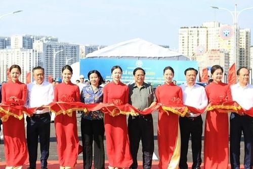 Khánh thành cầu Vĩnh Tuy giai đoạn 2, Thủ tướng biểu dương dự án 'vượt tiến độ, không đội vốn'