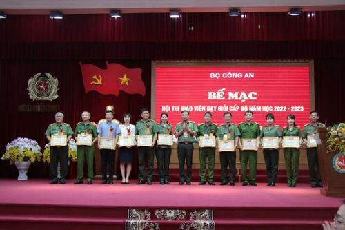 Bế mạc Hội thi giáo viên dạy giỏi cấp Bộ năm học 2022-2023