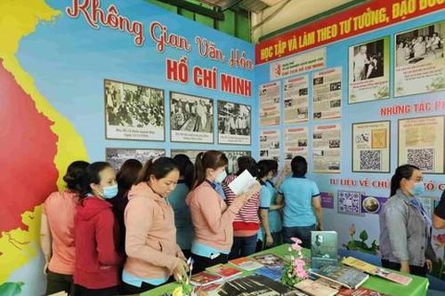 Đưa Không gian văn hóa Hồ Chí Minh đến với công nhân