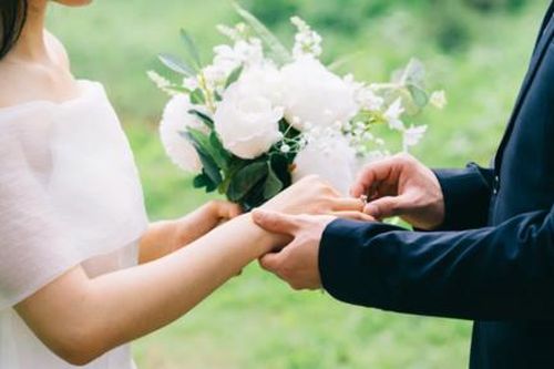 Chỉ 1/3 thanh niên Hàn Quốc cảm thấy tích cực về hôn nhân