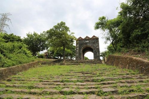 Ngắm Hoành Sơn Quan, hùng quan trên đỉnh Đèo Ngang