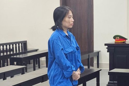 Người đàn bà phóng hỏa đốt khu trọ