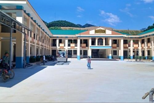 Ngôi trường mới trên vùng đất khó