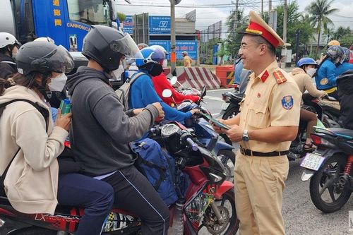 Thành phố Hồ Chí Minh: Cảnh sát giao thông ra quân bảo đảm an toàn cho người dân dịp Lễ 2/9