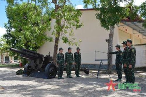 Gắn giáo dục - đào tạo với nghiên cứu khoa học