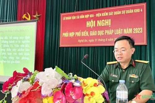 Lữ đoàn Vận tải hỗn hợp 654 (Cục Hậu cần, Quân khu 4) tuyên truyền, phổ biến, giáo dục pháp luật