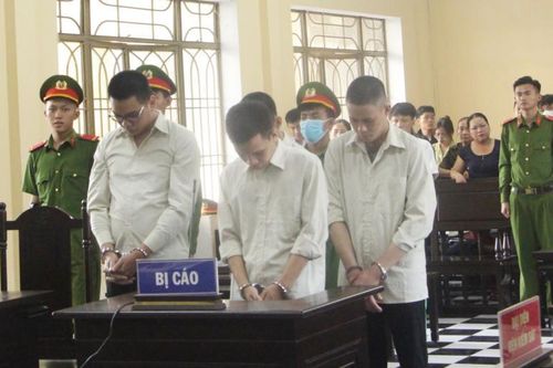 4 thanh niên lập mưu chiếm đoạt hơn 2,8 tỷ đồng lãnh 20 năm tù