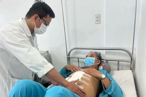 Bệnh viện Đà Nẵng phẫu thuật cắt gan thành công cho nam bệnh nhân mắc ung thư gan, suy tim nặng