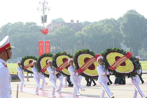 Lãnh đạo Đảng, Nhà nước vào Lăng viếng Chủ tịch Hồ Chí Minh nhân dịp 78 năm Quốc khánh
