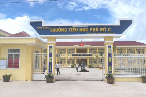 Trường học khoác áo mới đón trò