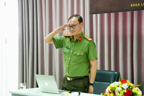 Chuyên gia chỉ cách ứng phó cho học sinh khi bị 'đánh hội đồng'