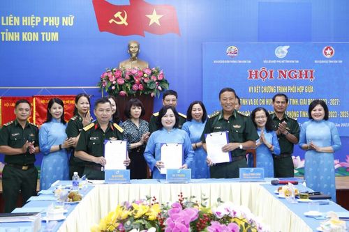 Bộ Chỉ huy BĐBP tỉnh Kon Tum ký kết chương trình phối hợp với Hội Liên hiệp Phụ nữ tỉnh
