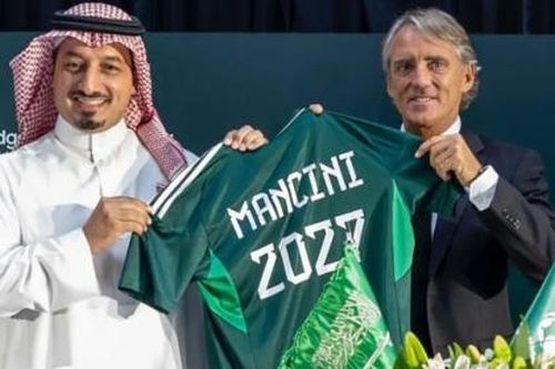 HLV Roberto Mancini bị kiện sau khi dẫn dắt ĐT Saudi Arabia