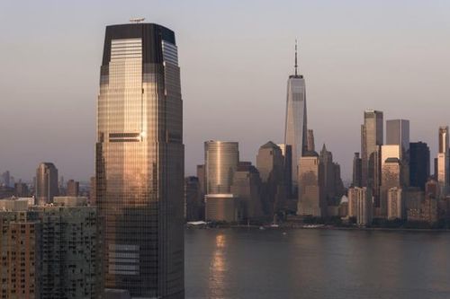 Goldman Sachs dùng tiền của Trung Quốc mua các công ty phương Tây