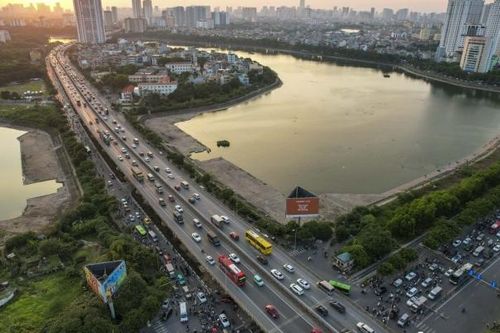 Người dân đổ về quê nghỉ lễ 2/9, các tuyến đường cửa ngõ Thủ đô ùn ứ