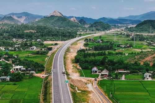 Từ 1/9, chính thức chạy thẳng cao tốc từ Hà Nội tới Nghệ An