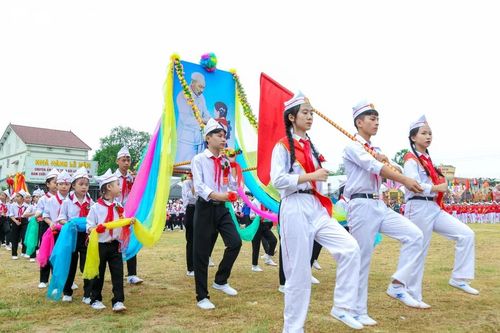 Tưng bừng duyệt nghi thức Đội mừng Tết Độc lập