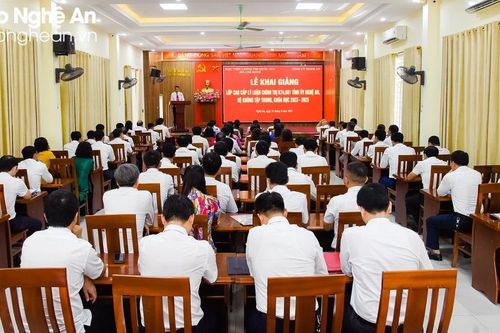 Nghệ An khai giảng lớp Cao cấp lý luận chính trị khóa học 2023 – 2025