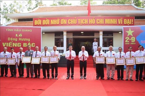Đưa Hậu Giang sớm trở thành tỉnh khá của vùng Đồng bằng sông Cửu Long