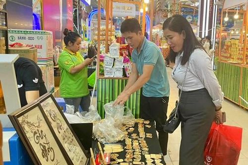 Trên 100 doanh nghiệp tham gia Phiên chợ sản phẩm đặc trưng nổi tiếng và OCOP