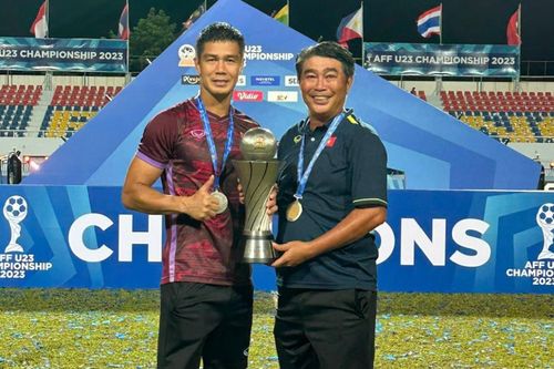 Danh thủ Trần Minh Chiến và chuyện 'an cư lạc nghiệp' để phục vụ các ĐTQG