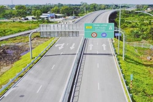Khẩn trương đẩy nhanh tiến độ giải phóng mặt bằng một số dự án giao thông tại Đồng Nai