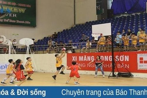 Phát triển phong trào bóng rổ học đường