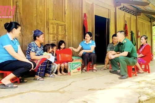 Các cấp Hội phụ nữ đồng hành, tiếp sức cho con em đến trường