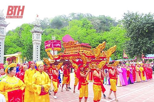 Phát huy giá trị di tích gắn với phát triển du lịch biển Thanh Hóa