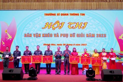 Trường Sĩ quan Thông tin tổ chức Hội thi Dân vận khéo và Cán bộ Hội Phụ nữ giỏi