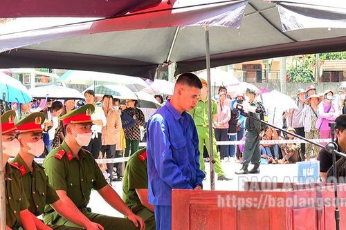 Mâu thuẫn với chủ nợ gây án mạng, lĩnh án tù chung thân