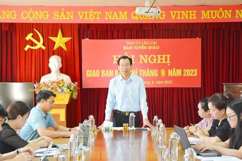 Đẩy mạnh tuyên truyền các hoạt động kỷ niệm 65 năm ngày Bác Hồ thăm Lào Cai