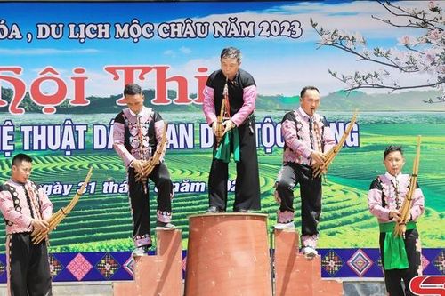 Tuần văn hóa du lịch Mộc Châu năm 2023: Hội thi trình diễn nghệ thuật dân gian dân tộc Mông
