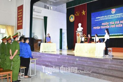 Phiên tòa giả định tuyên truyền phòng chống ma túy cho đoàn viên thanh niên