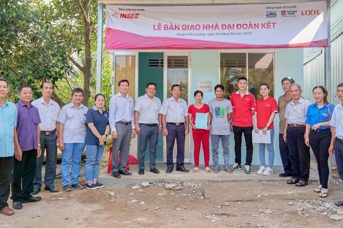 Xi măng INSEE tiếp tục giao nhà đại đoàn kết tại huyện Kiên Lương, tỉnh Kiên Giang
