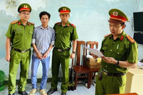 Lừa bán một thửa đất cho 2 người, chiếm đoạt hàng trăm triệu đồng