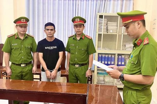 Thuê ôtô tự lái rồi đem cầm cố chiếm đoạt