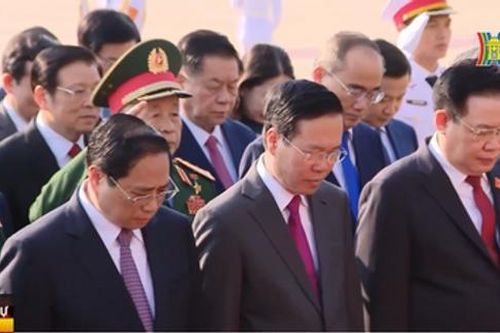 Lãnh đạo Đảng, Nhà nước và TP.Hà Nội viếng Lăng Bác