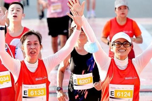 30 nhân vật truyền cảm hứng làm nóng giải Hà Nội Marathon Techcombank mùa thứ 2