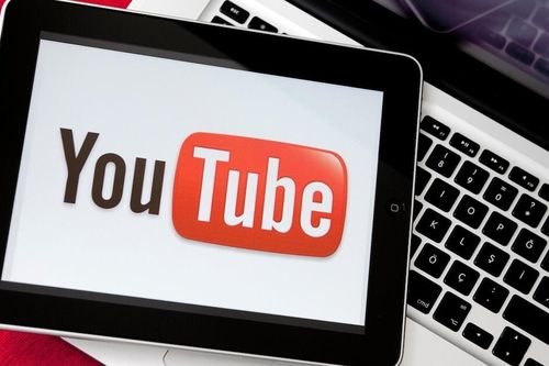 Cách xem YouTube ngoài màn hình siêu đơn giản