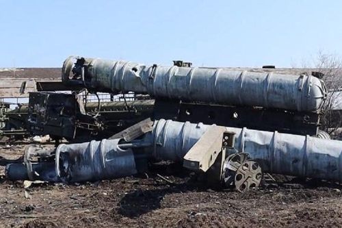 Hai trận địa S-300PS của Ukraine bị Su-34 Nga 'san phẳng' trong một tháng