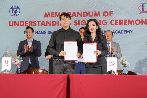 Bệnh viện Đông Đô đồng hành chăm sóc sức khỏe cầu thủ của Học viện bóng đá Park Hang-seo