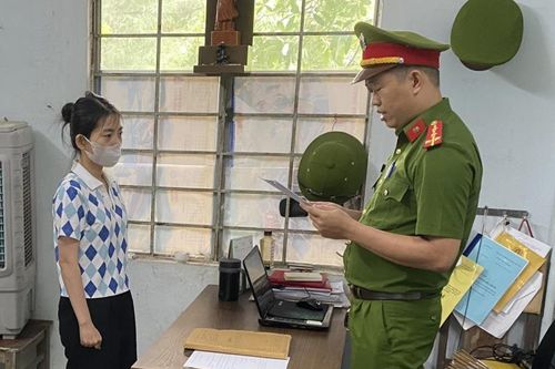 Dùng 'sổ đỏ' giả để mượn tiền, thế chấp nợ