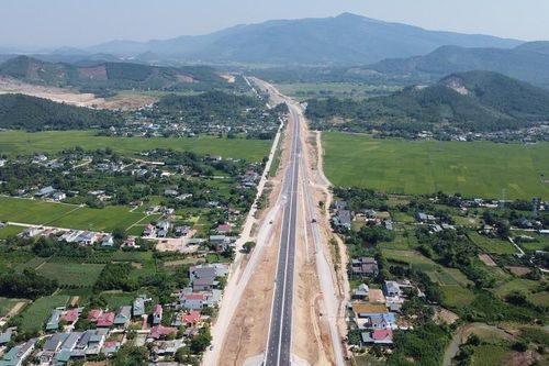 Cao tốc thông xe, từ Hà Nội vào Nghệ An chỉ còn 3,5 giờ