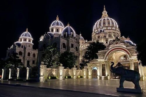 Bên trong lâu đài lớn nhất Đông Nam Á của đại gia Ninh Bình