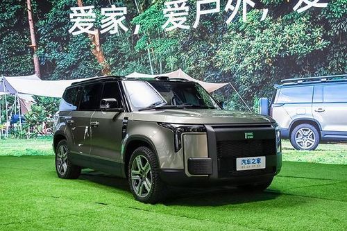 BAIC Jishi 01 - SUV việt dã 'nhái' Land Rover Defender chỉ 1,15 tỷ đồng