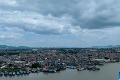 Siêu bão Saola đổ bộ, Trung Quốc đưa ra cảnh báo cao nhất