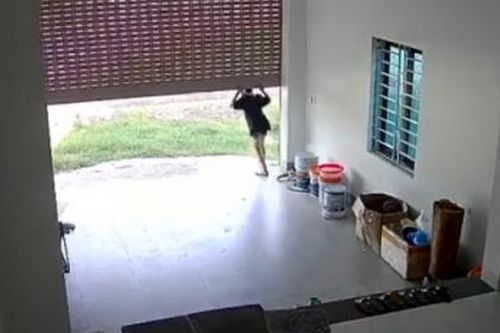 Chính quyền xác nhận sự việc bé gái bị cửa cuốn đè tử vong