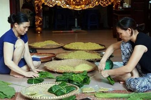Cốm làng Vòng - Đặc sản của mùa thu Hà Thành