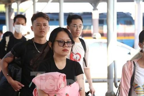 Hành khách đến ga Vinh tăng đột biến dịp nghỉ lễ 2/9